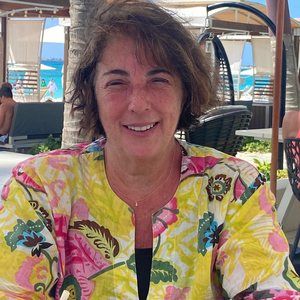 Meet your Posher, Vanessa
